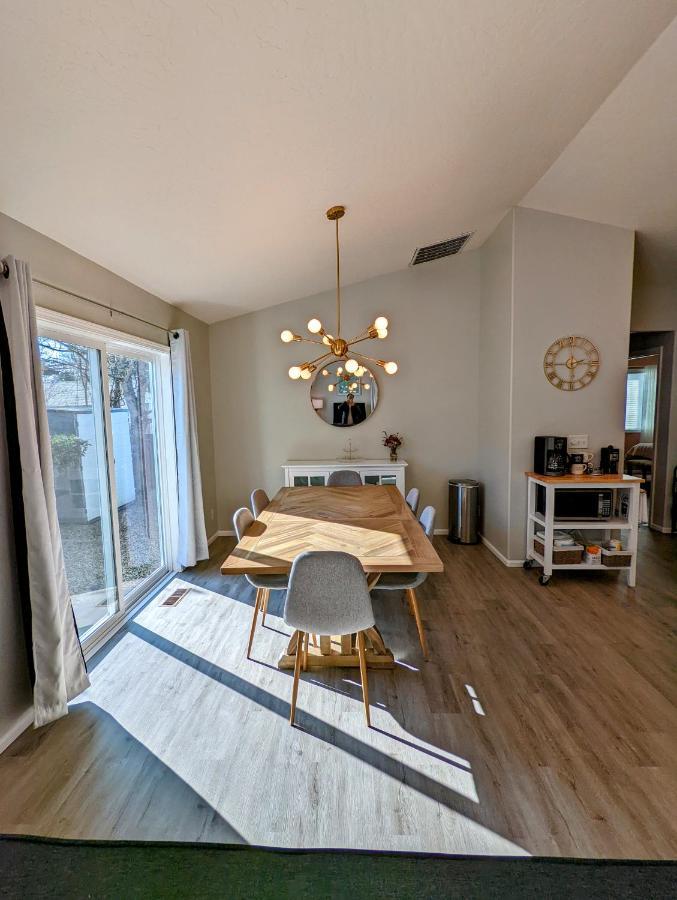 Contemporary 2-Bedroom Close To Downtown, Dining Eugene Kültér fotó