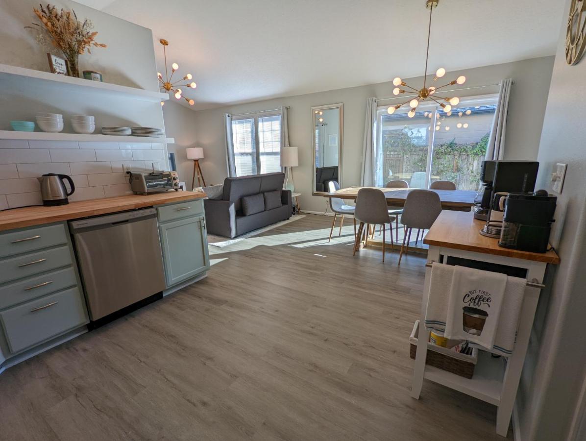 Contemporary 2-Bedroom Close To Downtown, Dining Eugene Kültér fotó